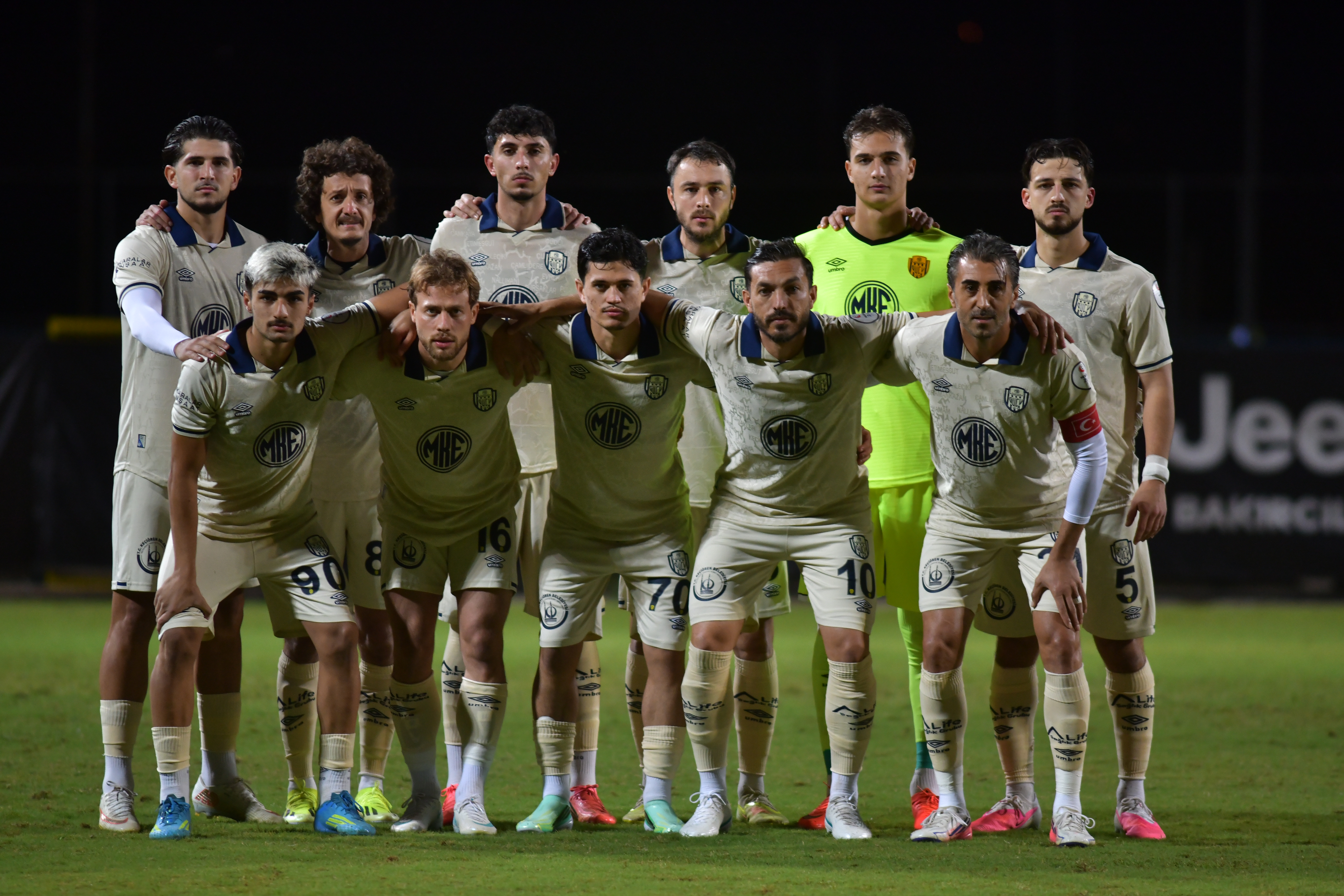 📸 İlk Yarıdan Kareler #MKEAnkaragücü 💛💙 – görsel 9