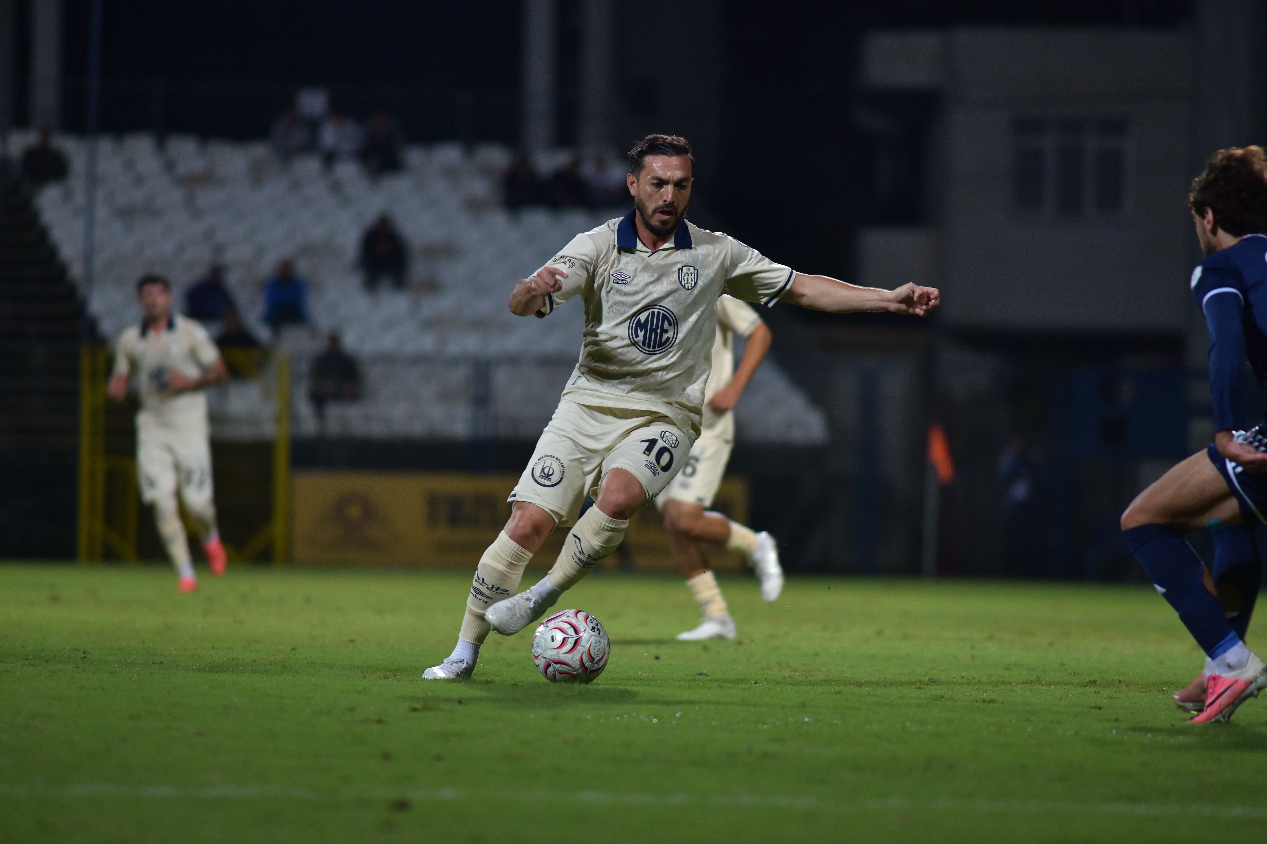 📸 İlk Yarıdan Kareler #MKEAnkaragücü 💛💙 – görsel 10