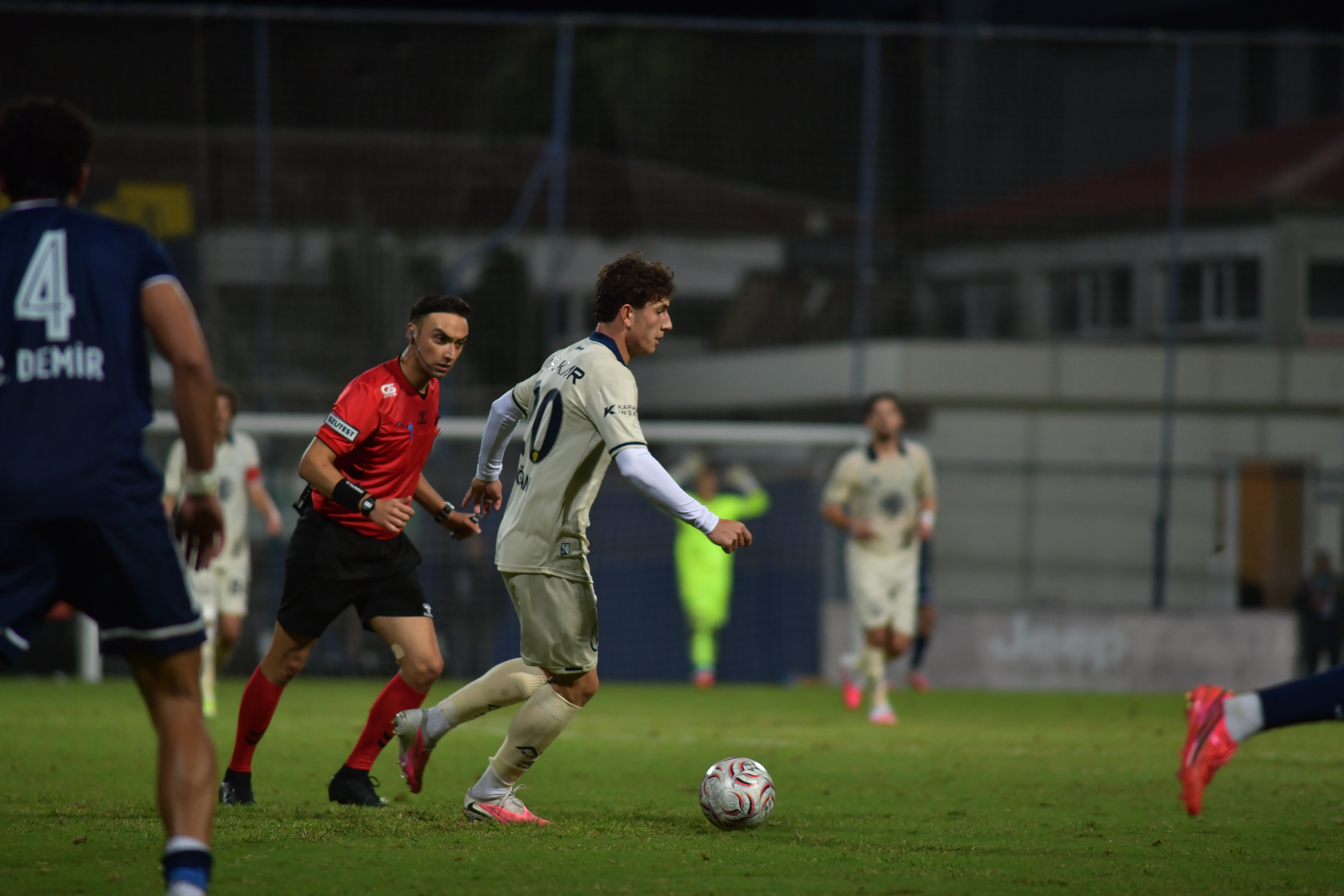 📸 İkinci Yarıdan Kareler #MKEAnkaragücü 💛💙 – görsel 1