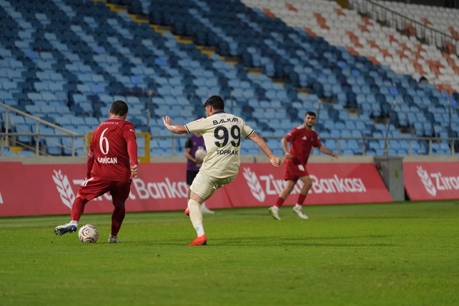 📸 İkinci Yarıdan Kareler #MKEAnkaragücü 💛💙 – görsel 3